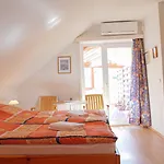 Apartament La Playa *